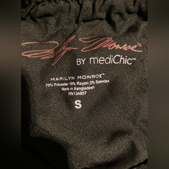 Marilyn Monroe by MediChic S Black Pants - Picture 2 of 5